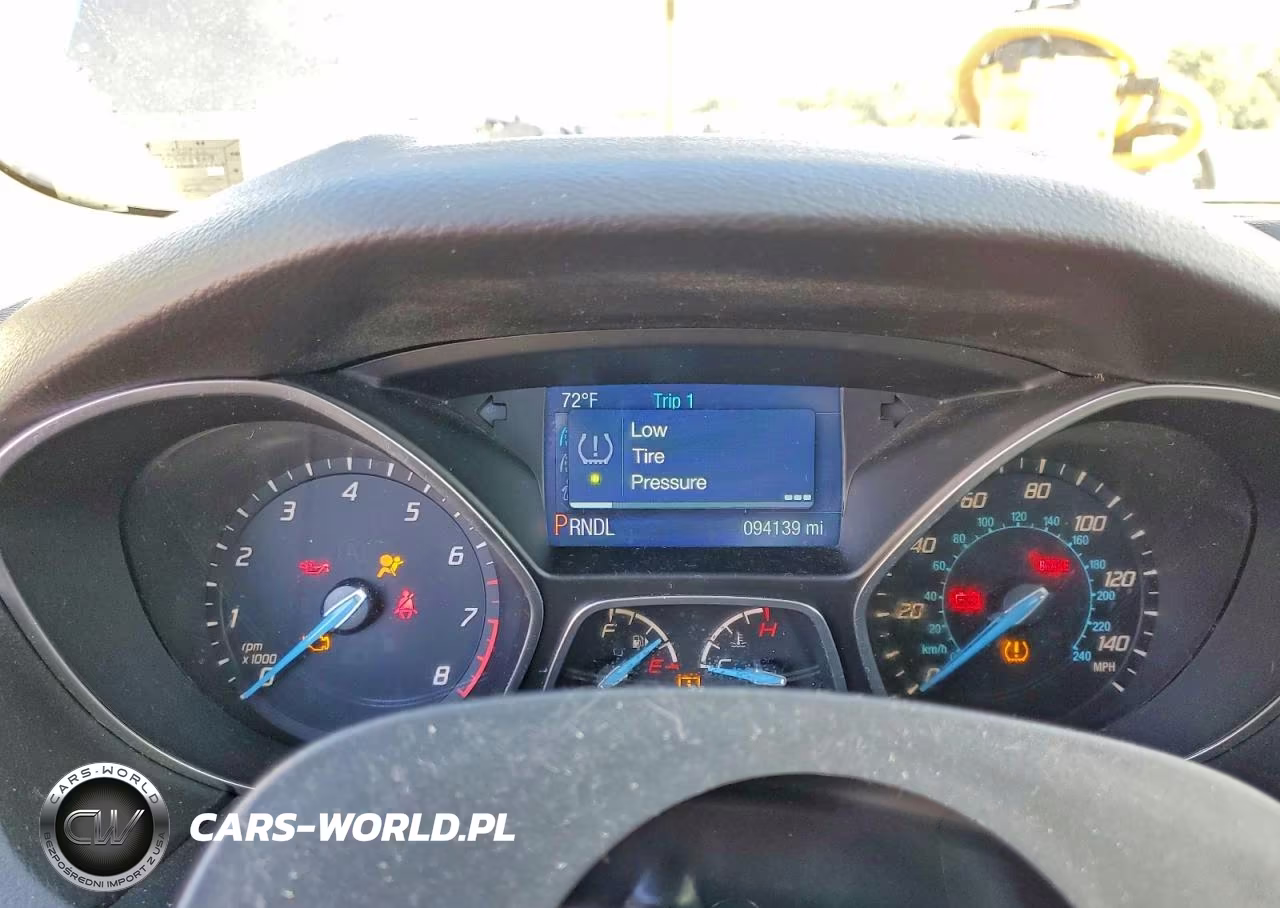 2014 Ford Focus Se VIN:1FADP3F21EL343869 - 9
