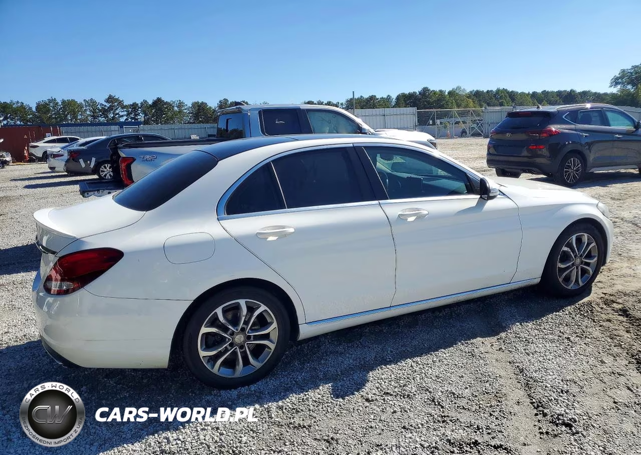 2016 Mercedes-Benz C 300 VIN:55SWF4JB7GU152481 - 3