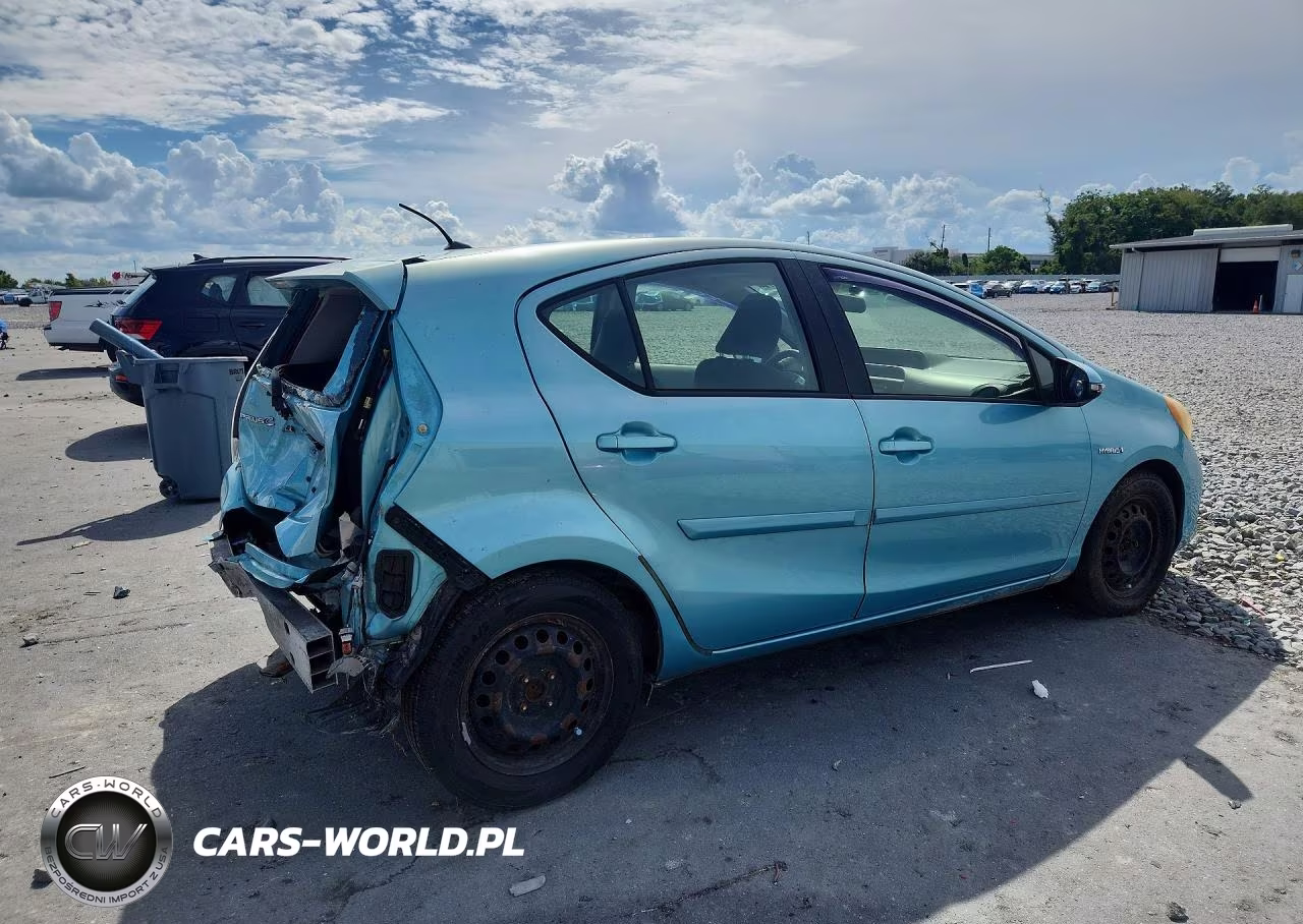 2012 Toyota Prius C Two VIN:JTDKDTB37C1009850 - 3