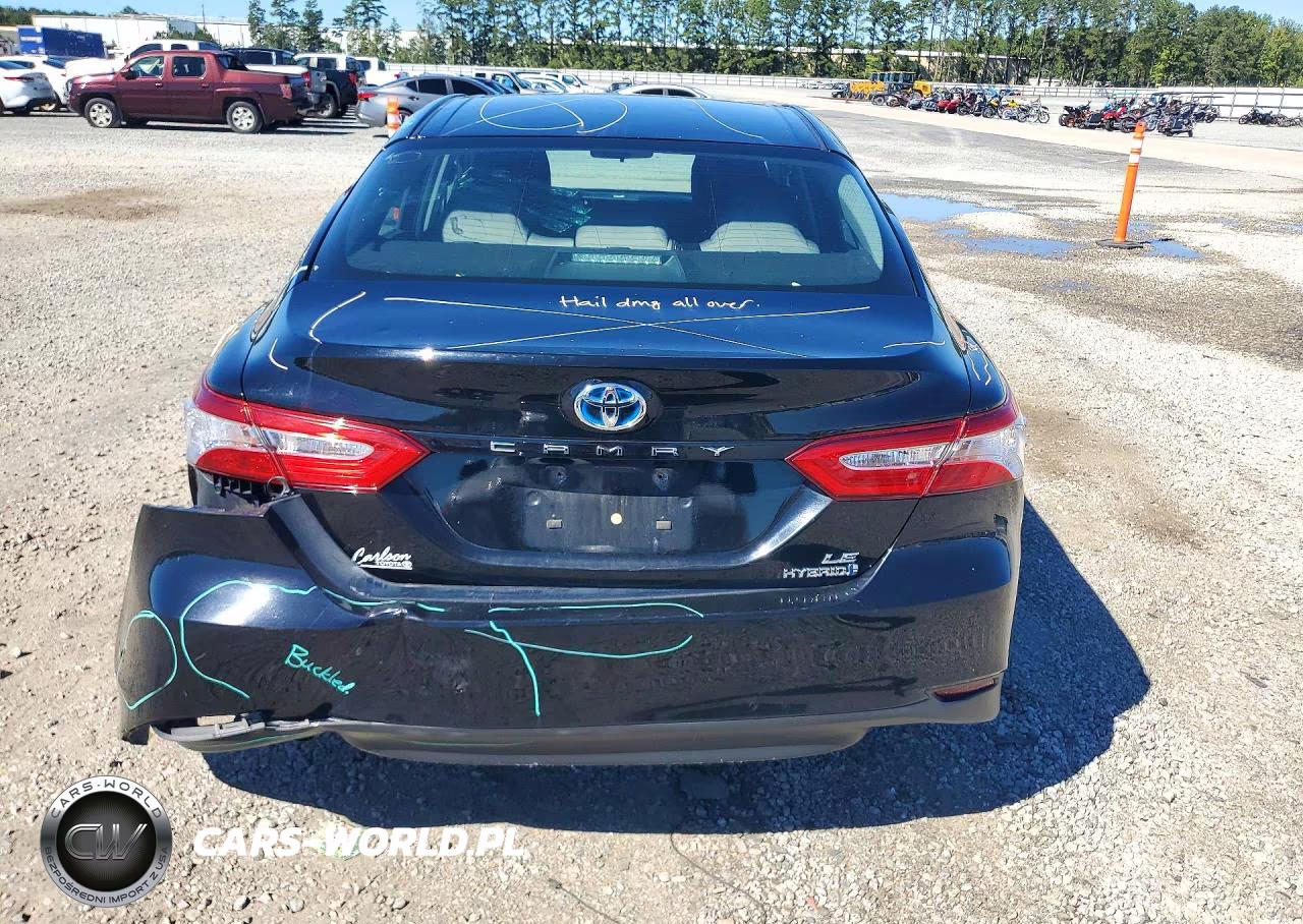 2018 Toyota Camry Le VIN:4T1B31HK0JU503660 - 6