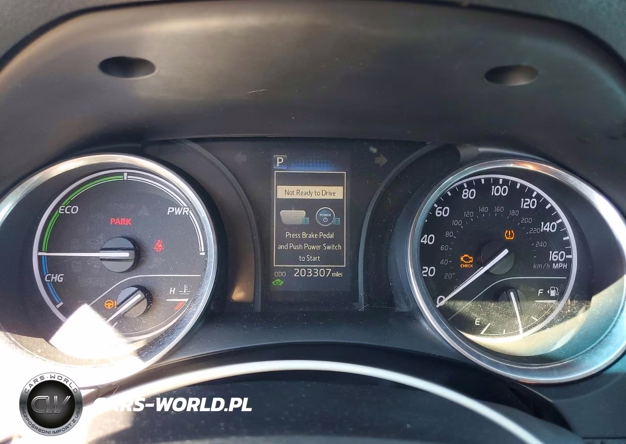 2018 Toyota Camry Le VIN:4T1B31HK0JU503660 - 9