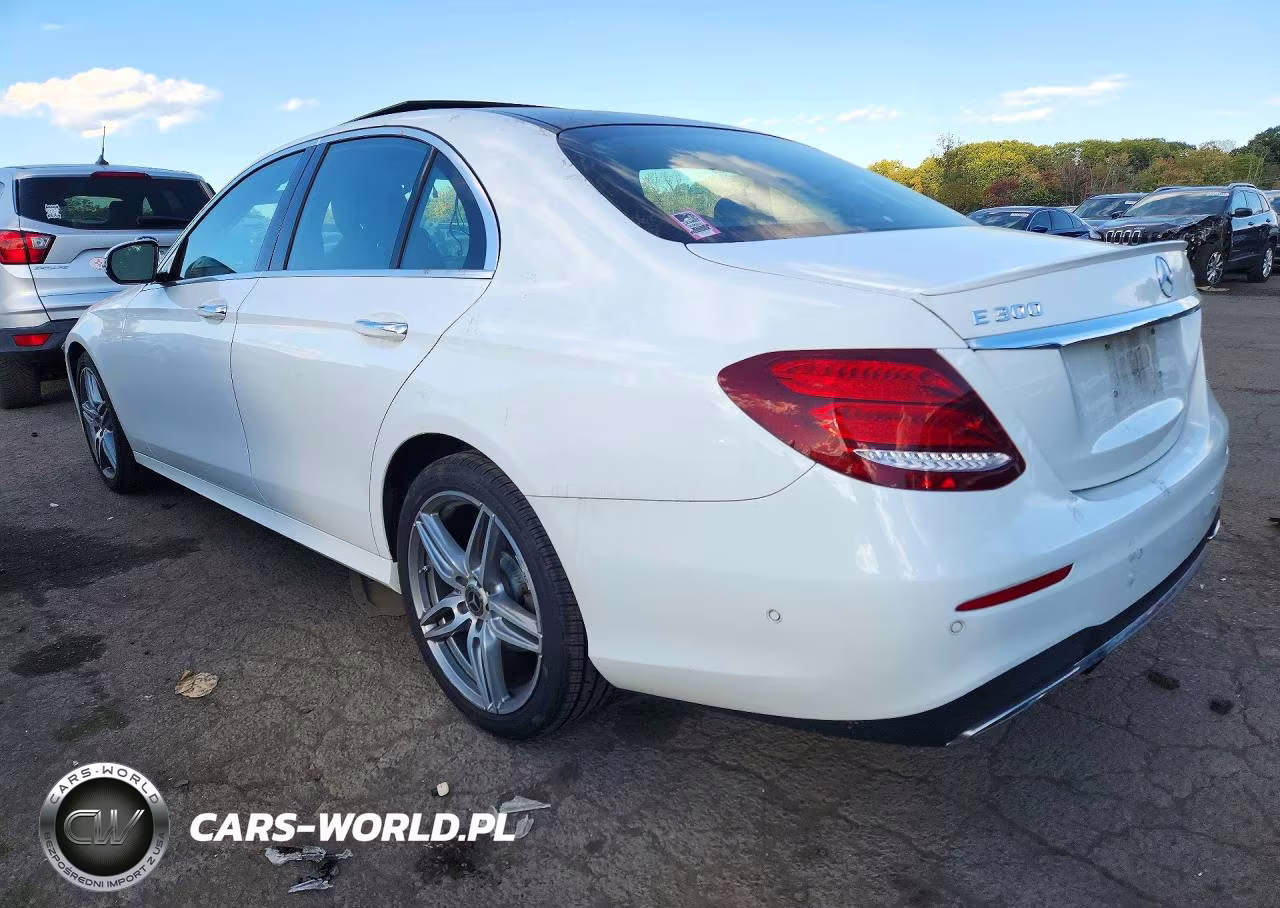 2018 Mercedes-Benz E 300 4Matic VIN:WDDZF4KB6JA407026 - 2