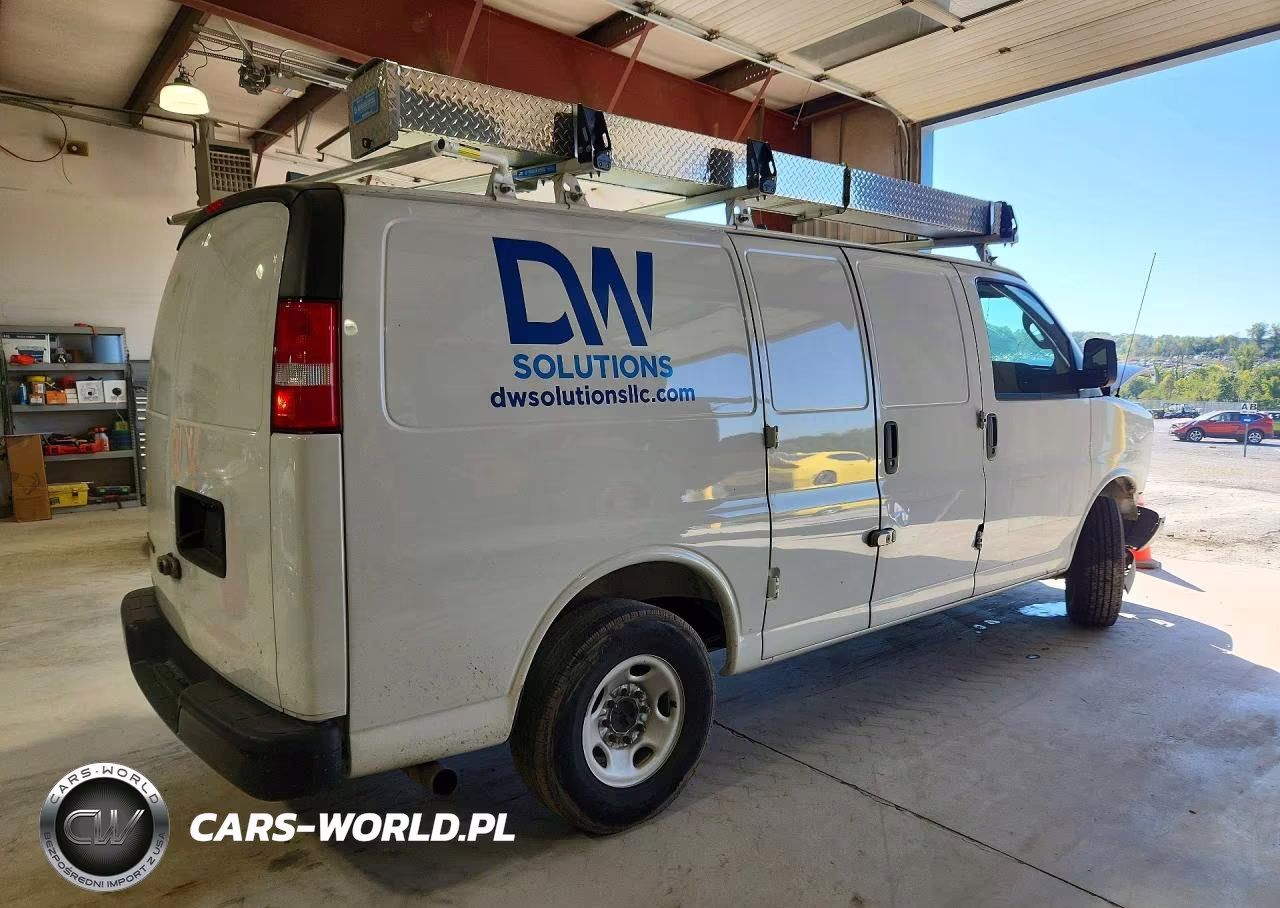 2025 Chevrolet Express G2500 VIN:1GCWGAFP0S1107403 - 3
