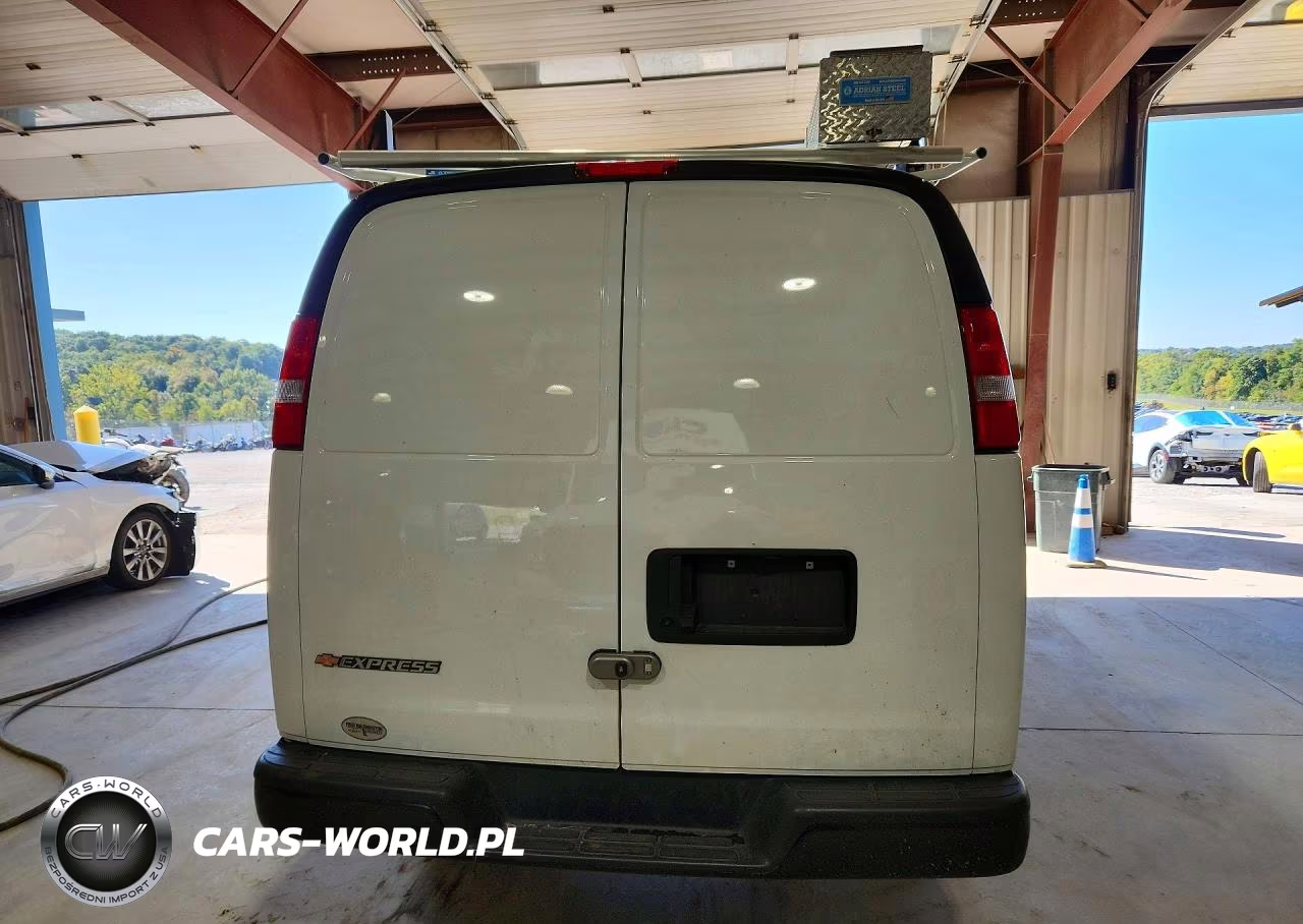 2025 Chevrolet Express G2500 VIN:1GCWGAFP0S1107403 - 6