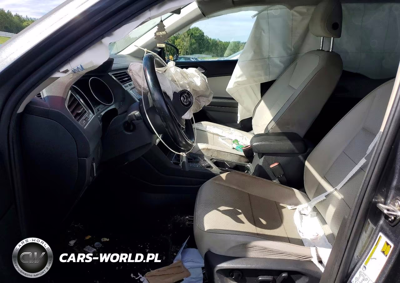 2018 Volkswagen Tiguan Se VIN:3VV2B7AX3JM092339 - 7