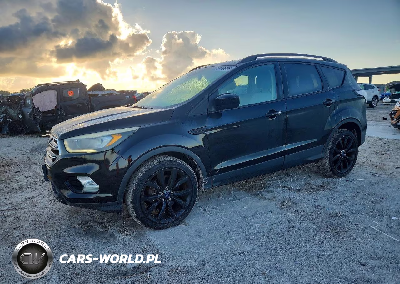 2017 Ford Escape Se VIN:1FMCU9GD6HUD71243 - 1