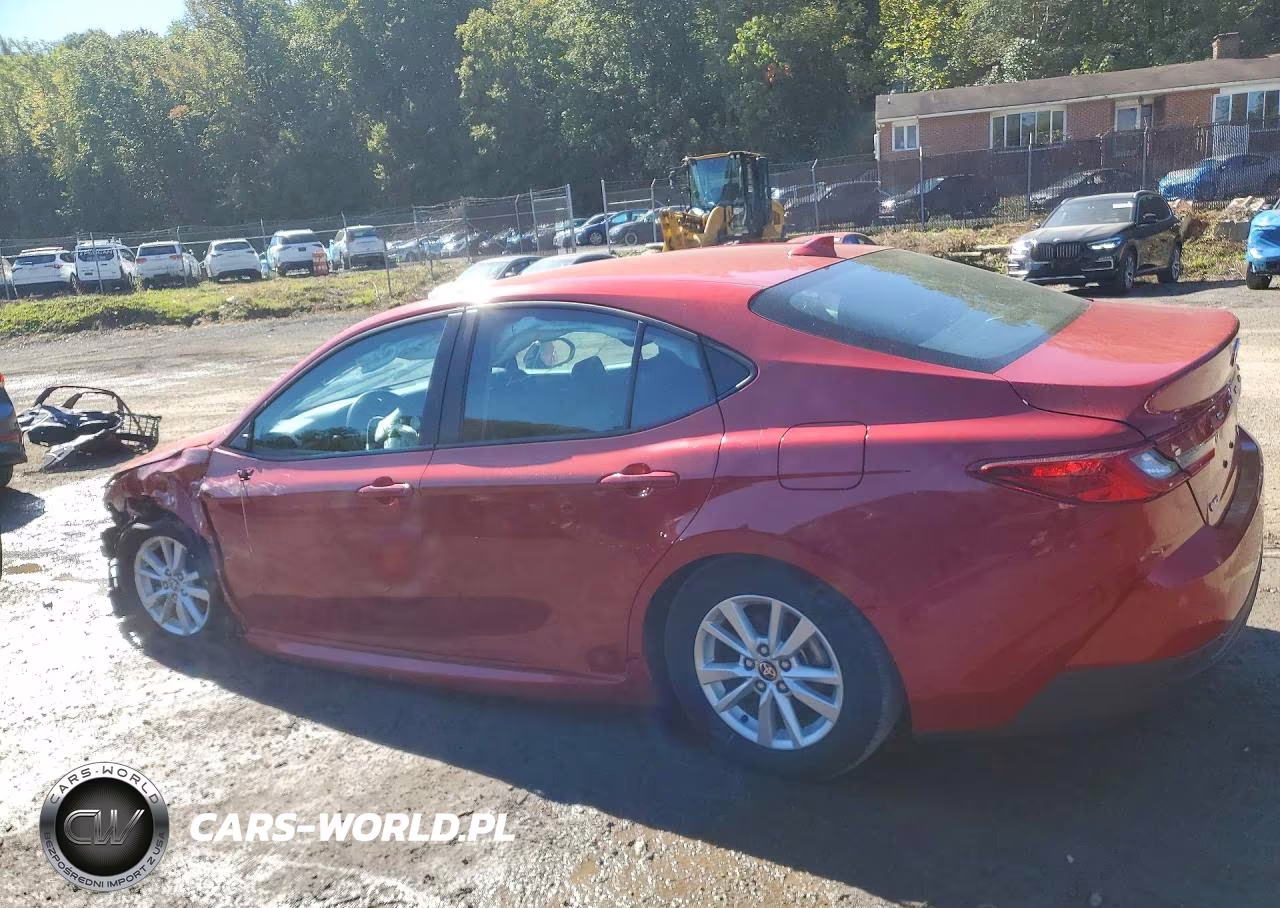 2025 Toyota Camry Le VIN:4T1DAACK9SU005996 - 2