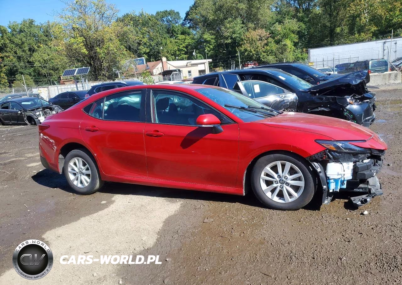 2025 Toyota Camry Le VIN:4T1DAACK9SU005996 - 4