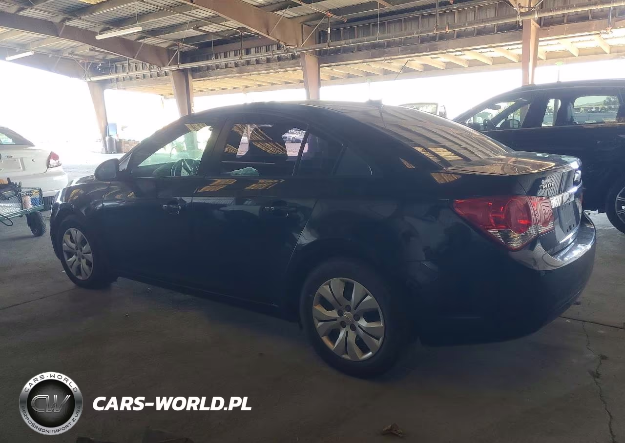 2016 Chevrolet Cruze VIN:1G1PA5SG7E7476935 - 2