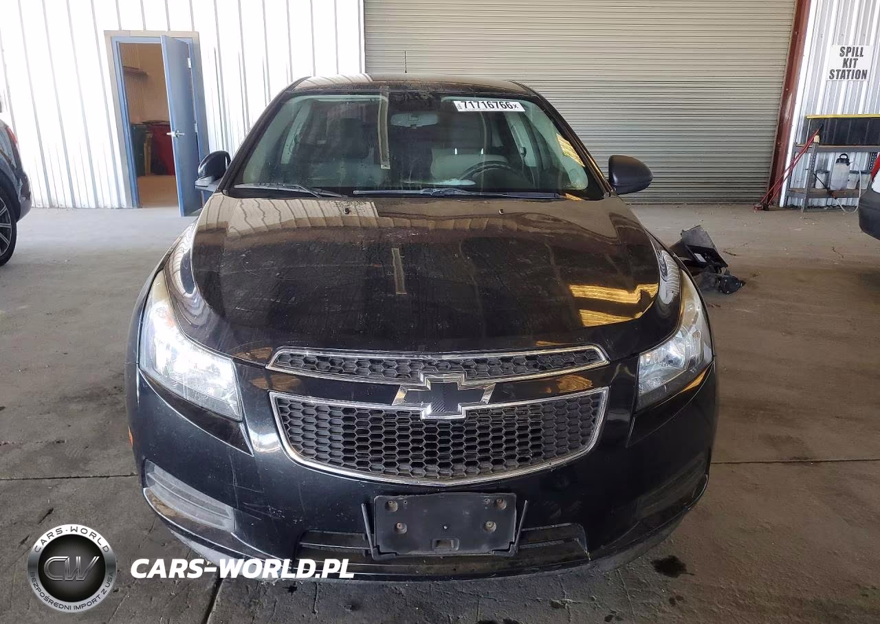 2016 Chevrolet Cruze VIN:1G1PA5SG7E7476935 - 5