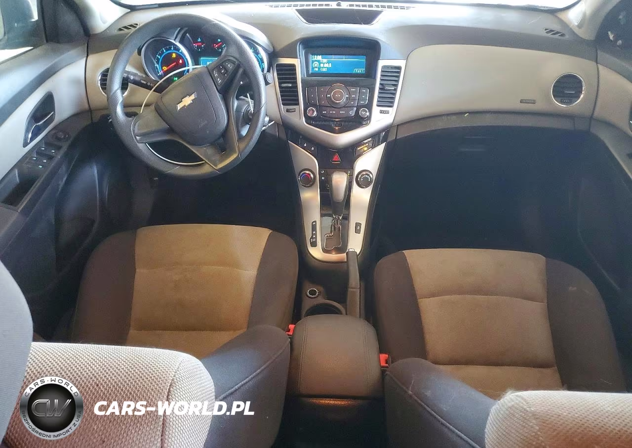 2016 Chevrolet Cruze VIN:1G1PA5SG7E7476935 - 8