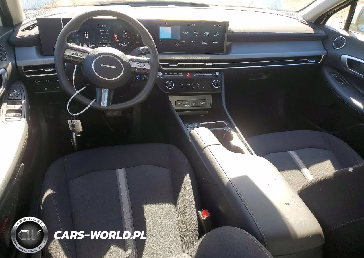 2026 Hyundai Sonata Hybrid Blue VIN:KMHL24JJ7TA141471 - 8