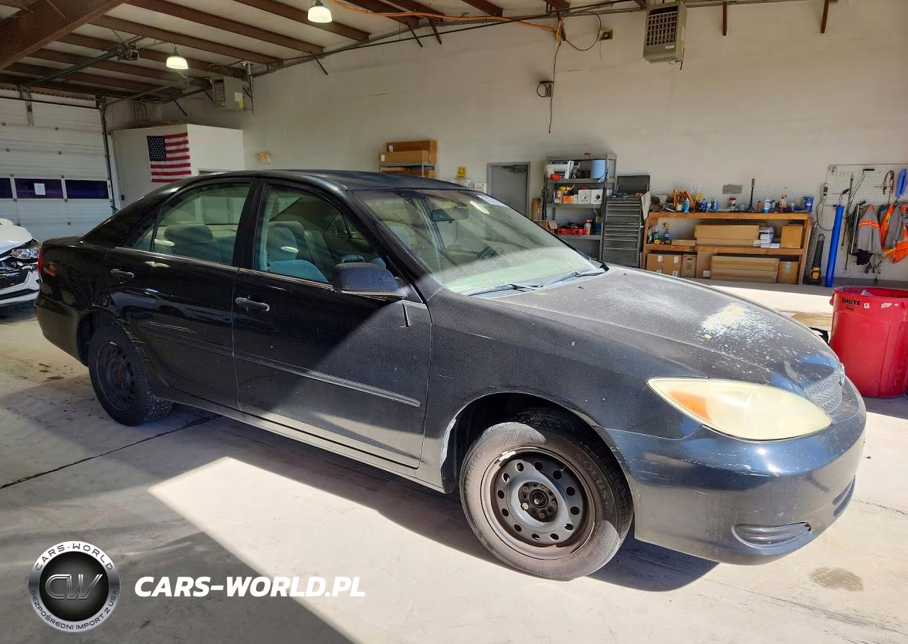 2002 Toyota Camry Le VIN:4T1BE32K62U110505 - 4
