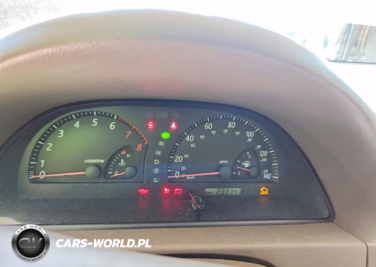 2002 Toyota Camry Le VIN:4T1BE32K62U110505 - 9