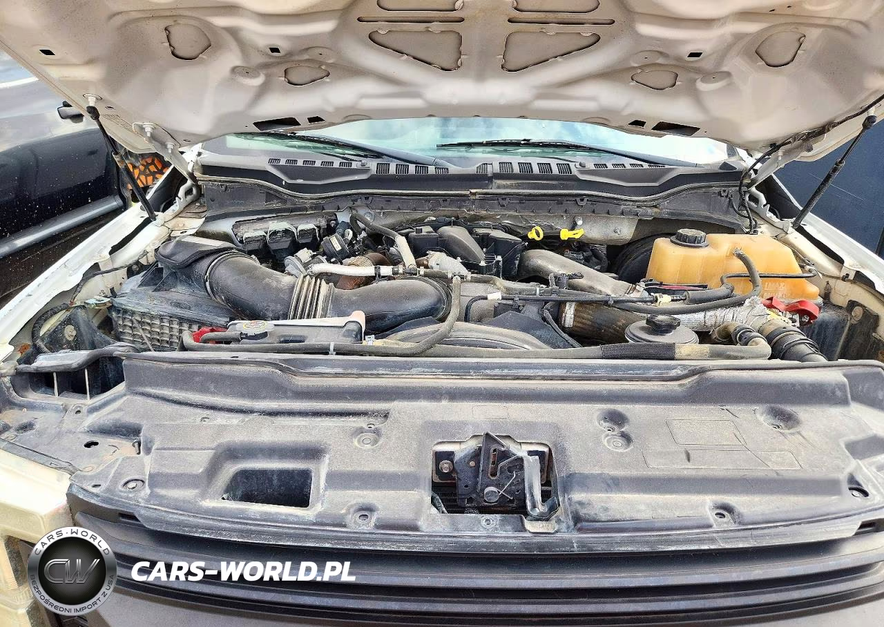 2018 Ford F350 Super Duty VIN:1FD8W3FT5JEC67607 - 11