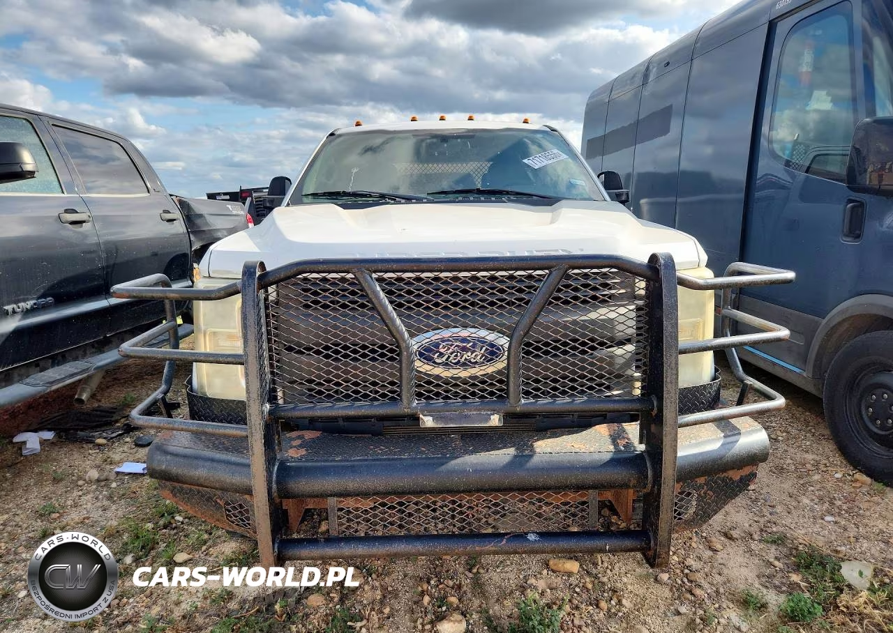 2018 Ford F350 Super Duty VIN:1FD8W3FT5JEC67607 - 5