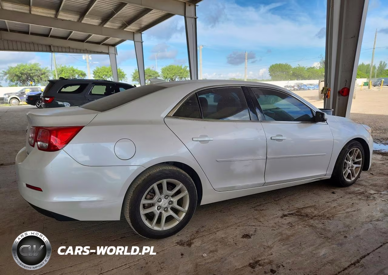 2015 Chevrolet Malibu 1Lt VIN:1G11C5SLXFF221183 - 3