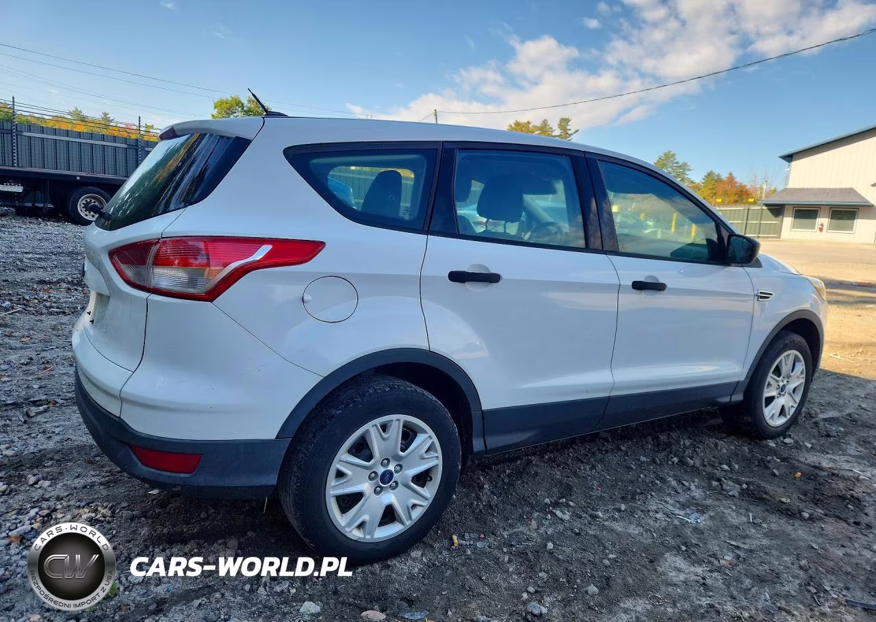 2015 Ford Escape S VIN:1FMCU0F78FUC71813 - 3