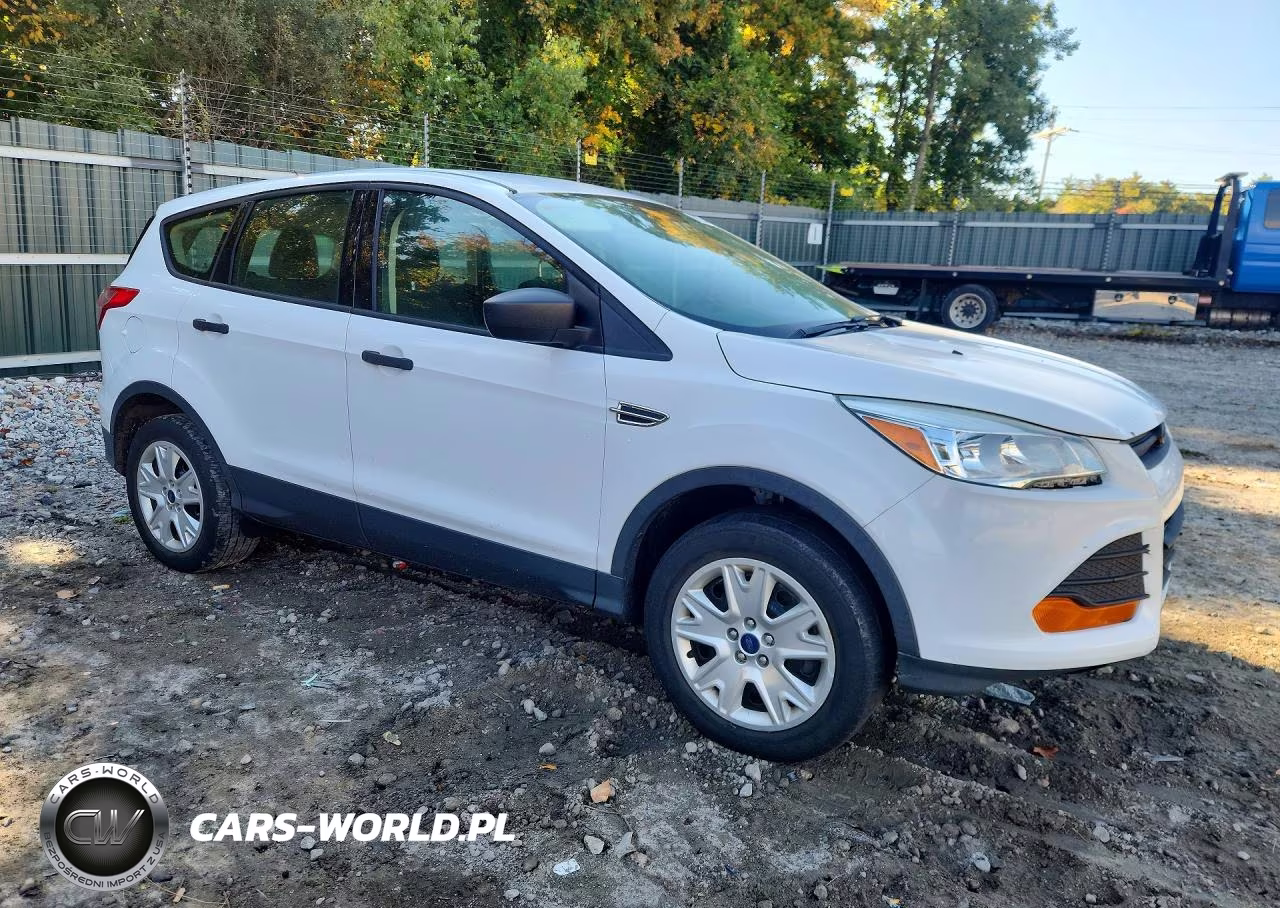 2015 Ford Escape S VIN:1FMCU0F78FUC71813 - 4