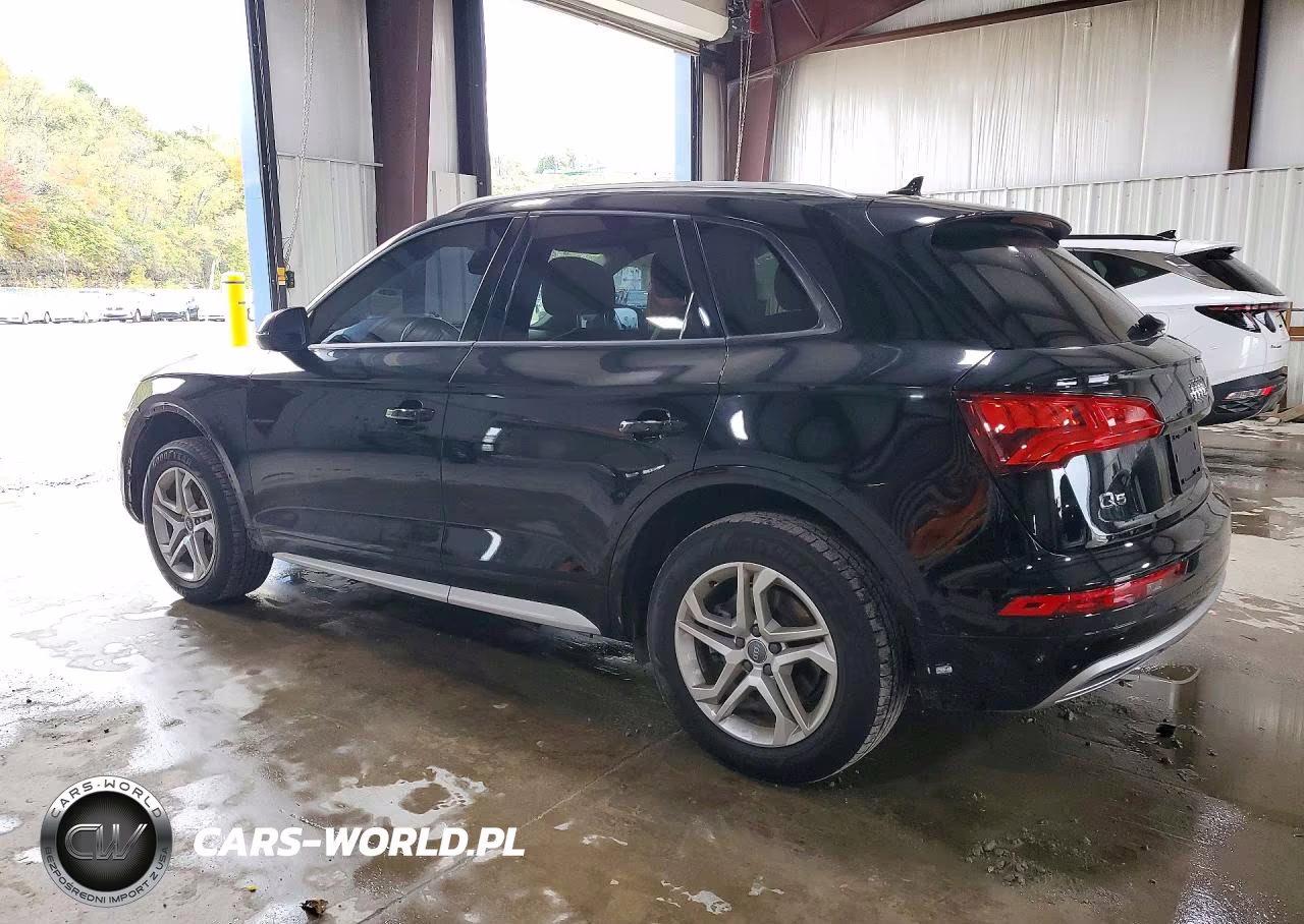 2018 Audi Q5 Premium VIN:WA1ANAFYXJ2156376 - 2