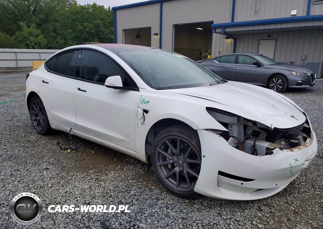 2018 Tesla Model 3 VIN:5YJ3E1EA5JF044844 - 4