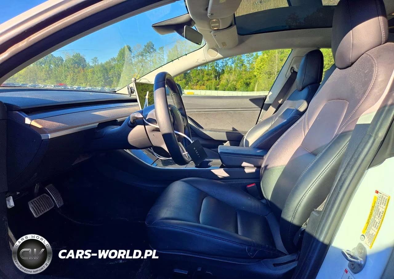 2018 Tesla Model 3 VIN:5YJ3E1EA5JF044844 - 7