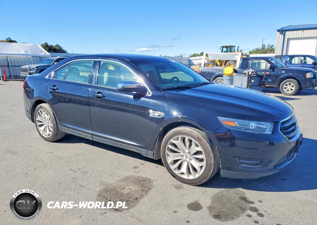 2017 Ford Taurus Limited VIN:1FAHP2F8XHG129136 - 4