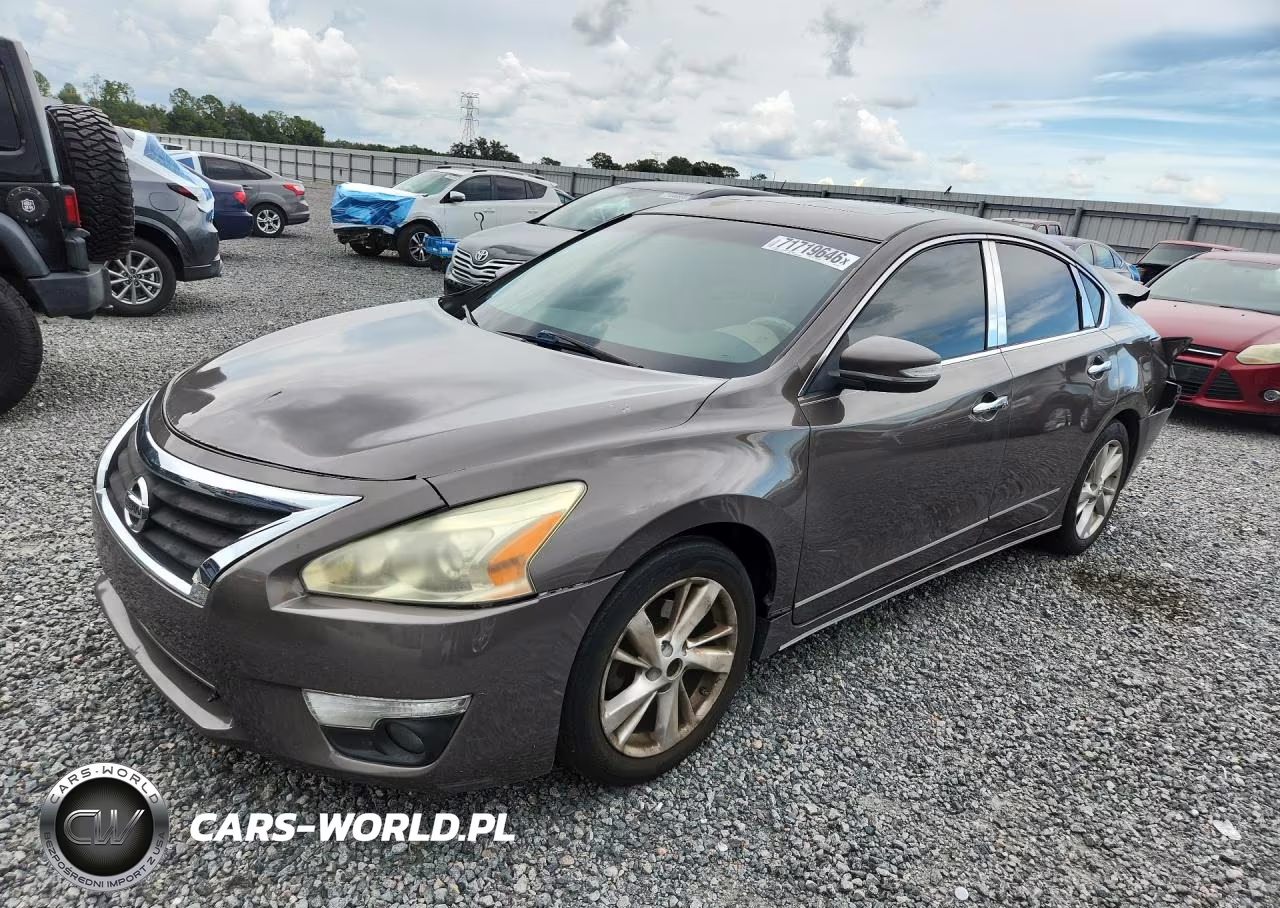 2014 Nissan Altima VIN:1N4AL3AP5EC135897 - 1
