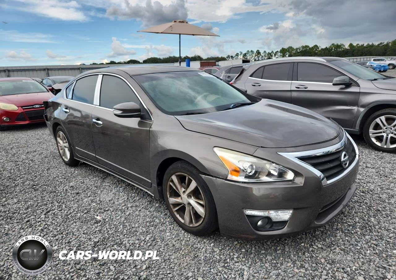 2014 Nissan Altima VIN:1N4AL3AP5EC135897 - 4