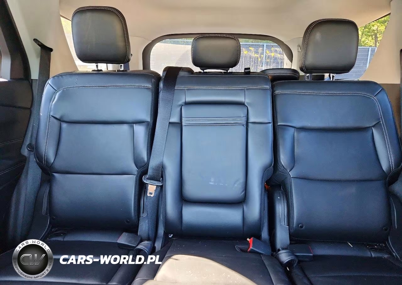 2023 Ford Explorer Xlt VIN:1FMSK8DH0PGA10090 - 10