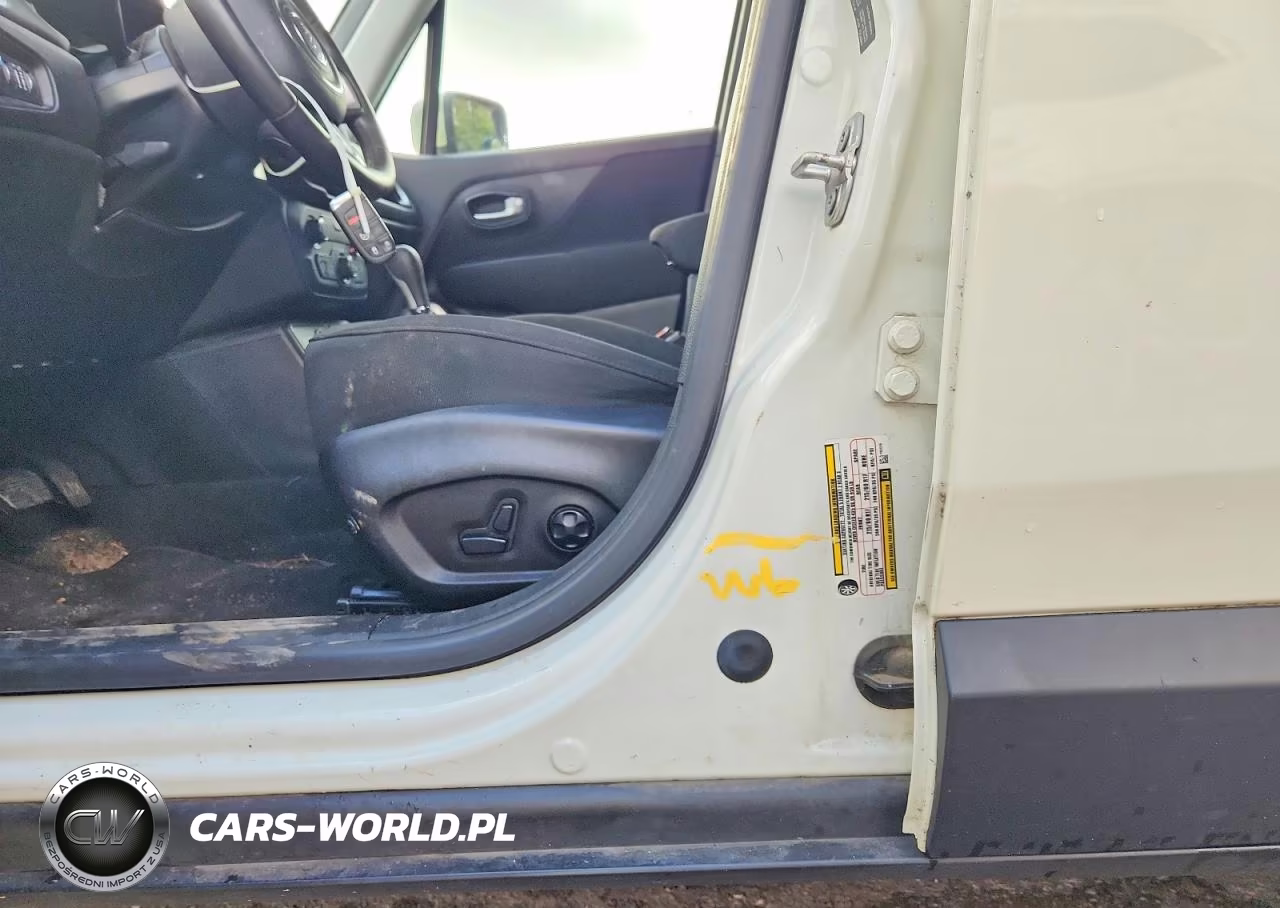2019 Jeep Renegade Latitude VIN:ZACNJBB15KPK81310 - 13