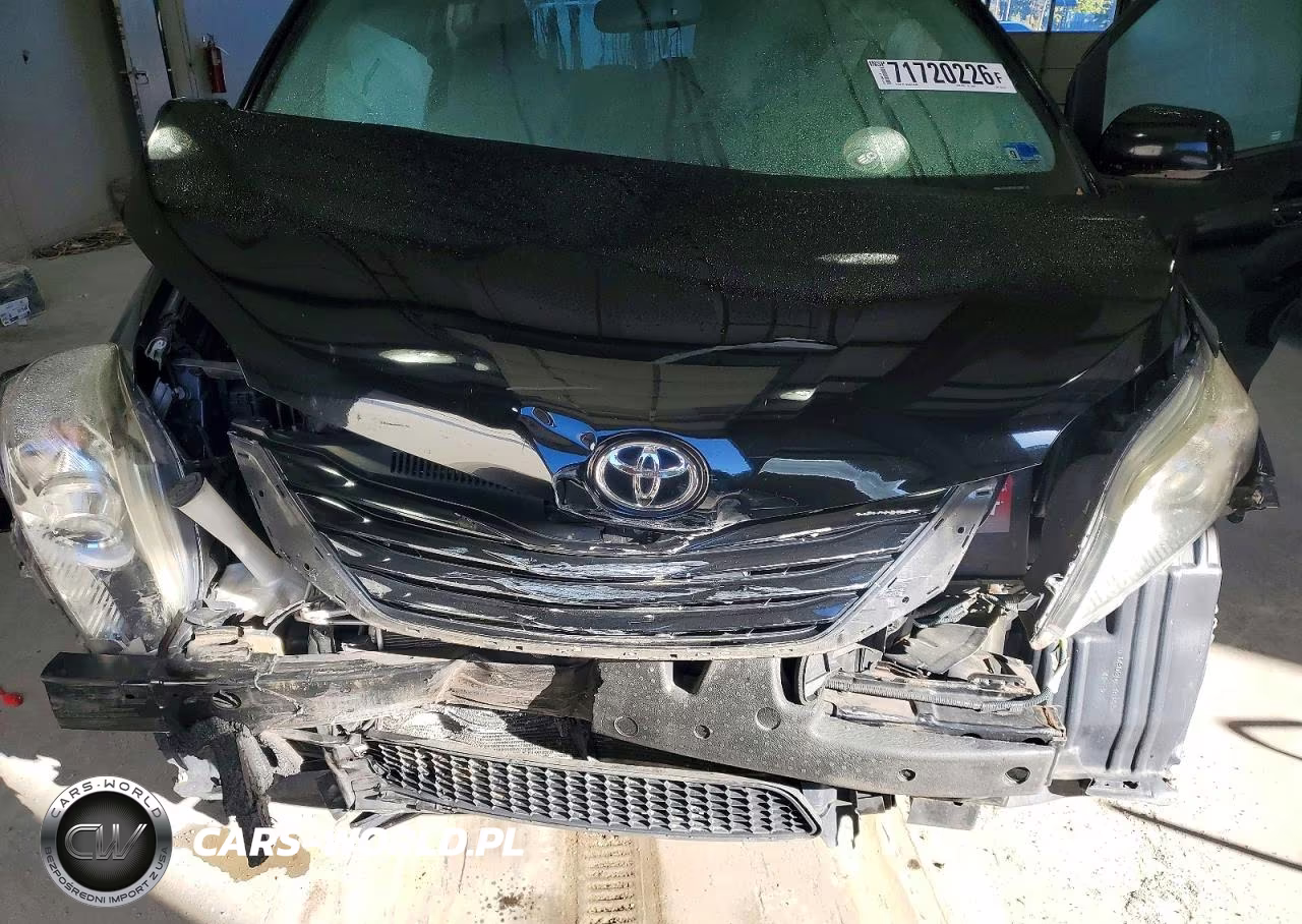 2017 Toyota Sienna Le VIN:5TDKZ3DC8HS858720 - 12