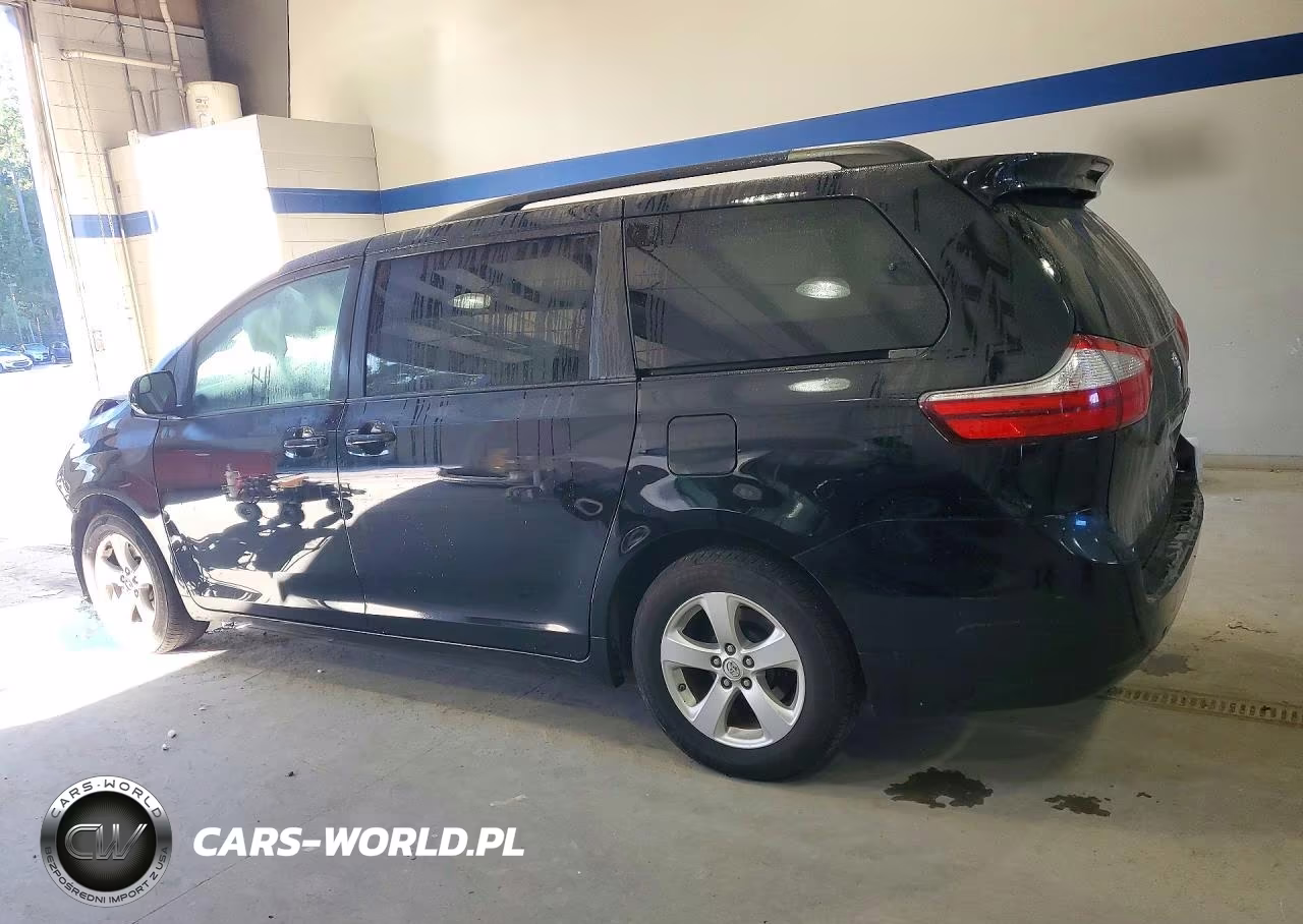 2017 Toyota Sienna Le VIN:5TDKZ3DC8HS858720 - 2