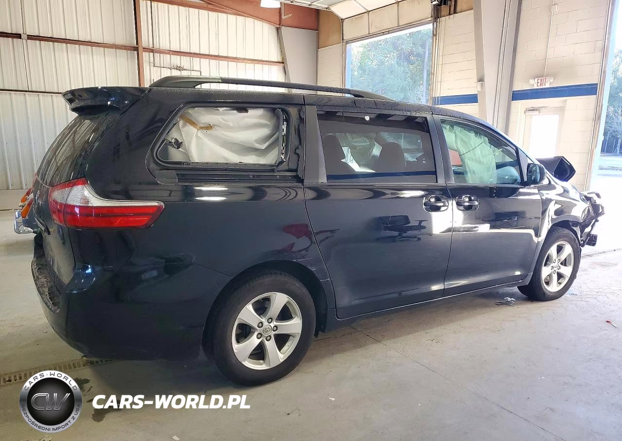 2017 Toyota Sienna Le VIN:5TDKZ3DC8HS858720 - 3