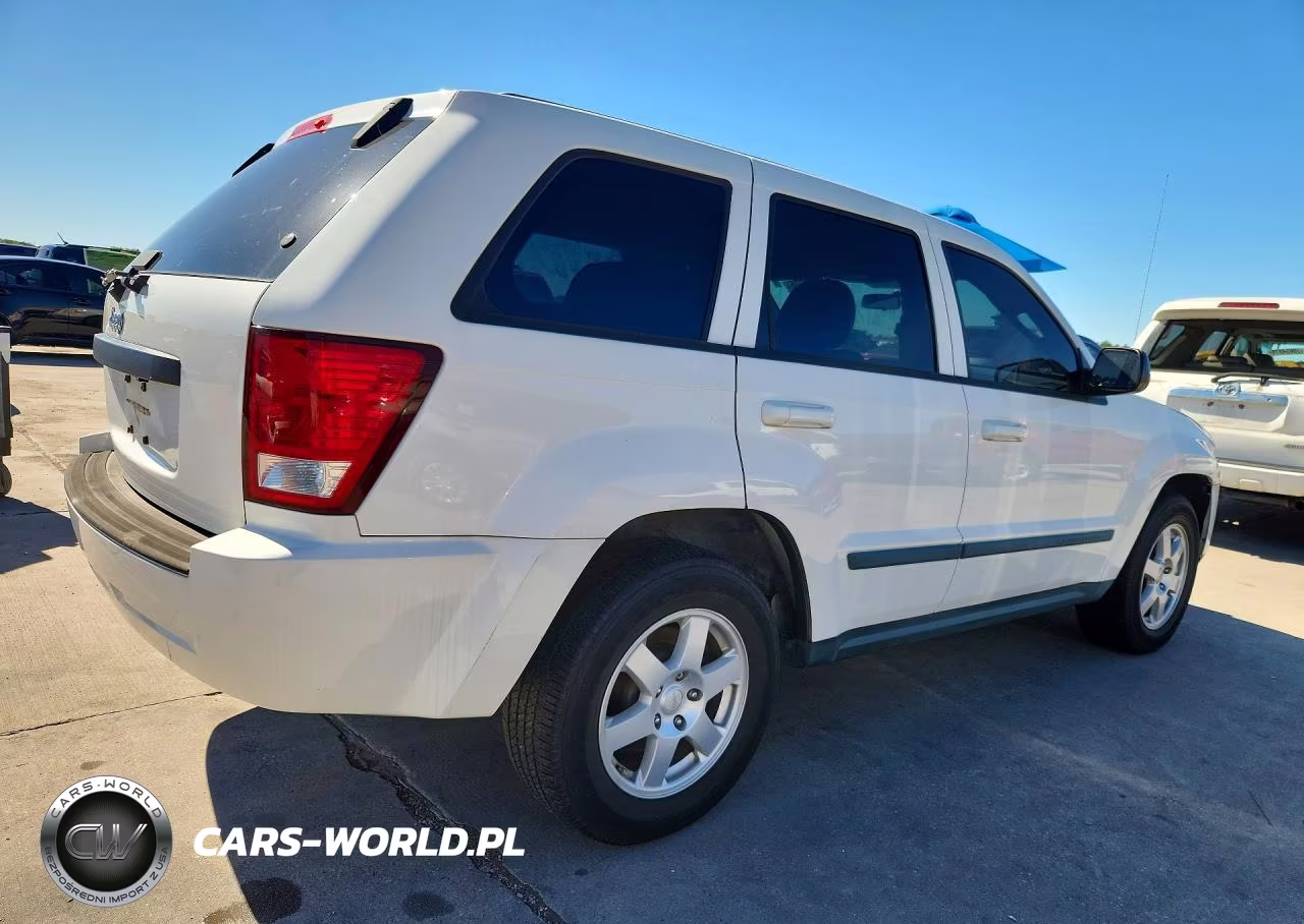 2008 Jeep Grand Cherokee Laredo VIN:1J8GR48K18C144404 - 3