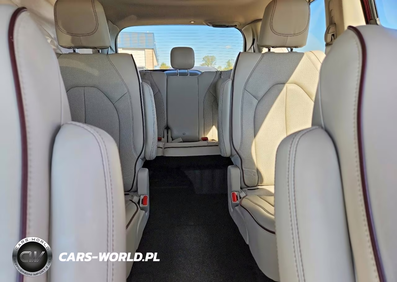 2020 Chrysler Pacifica Limited VIN:2C4RC1GG8LR125409 - 10