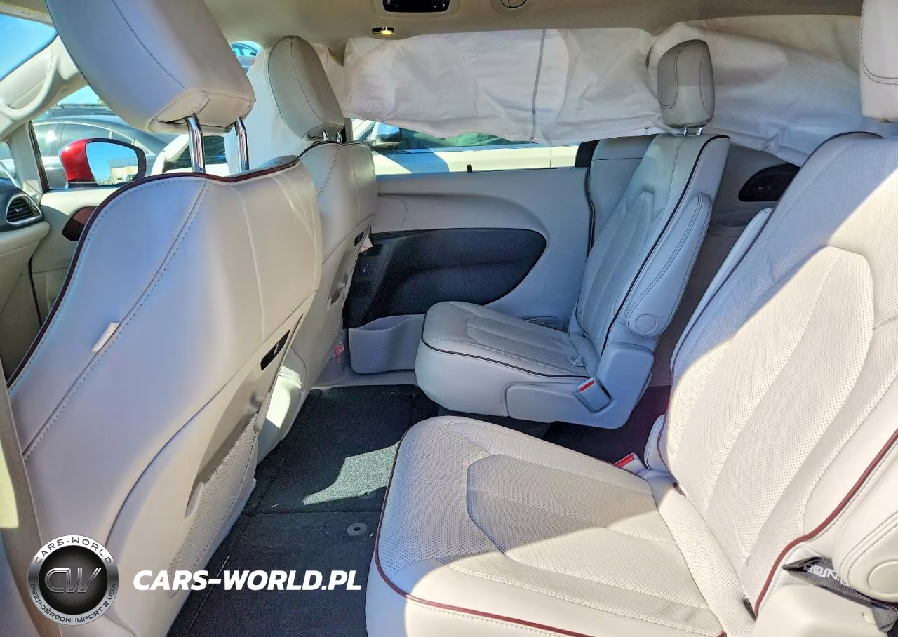 2020 Chrysler Pacifica Limited VIN:2C4RC1GG8LR125409 - 11