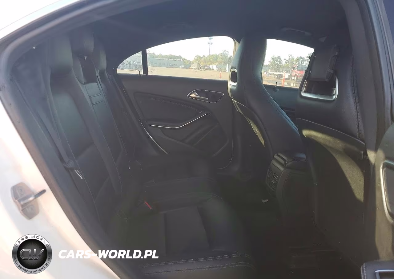 2018 Mercedes-Benz Cla 250 4Matic VIN:WDDSJ4GB3JN660368 - 11