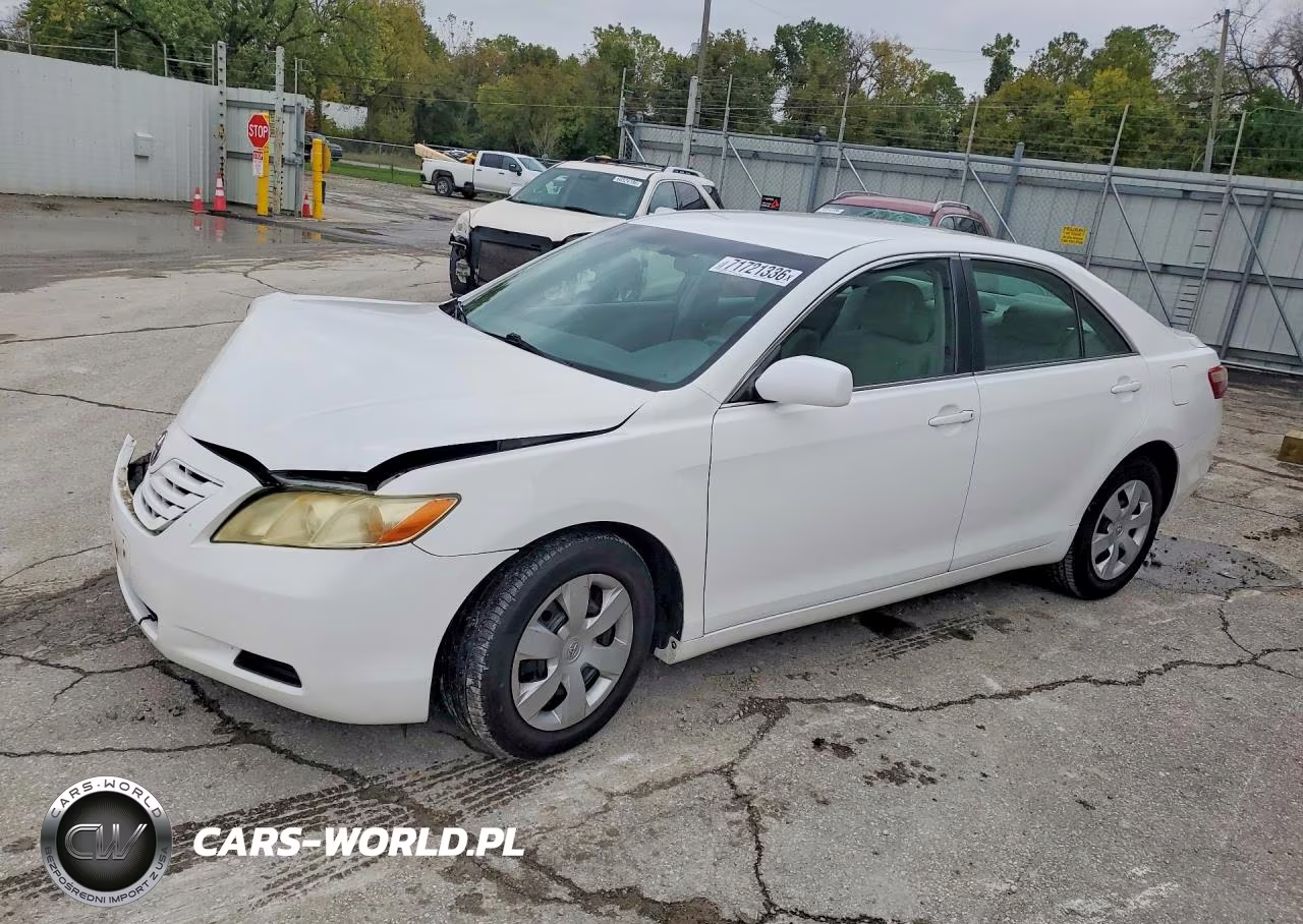 2009 Toyota Camry Le – zdjęcie 1 z 12