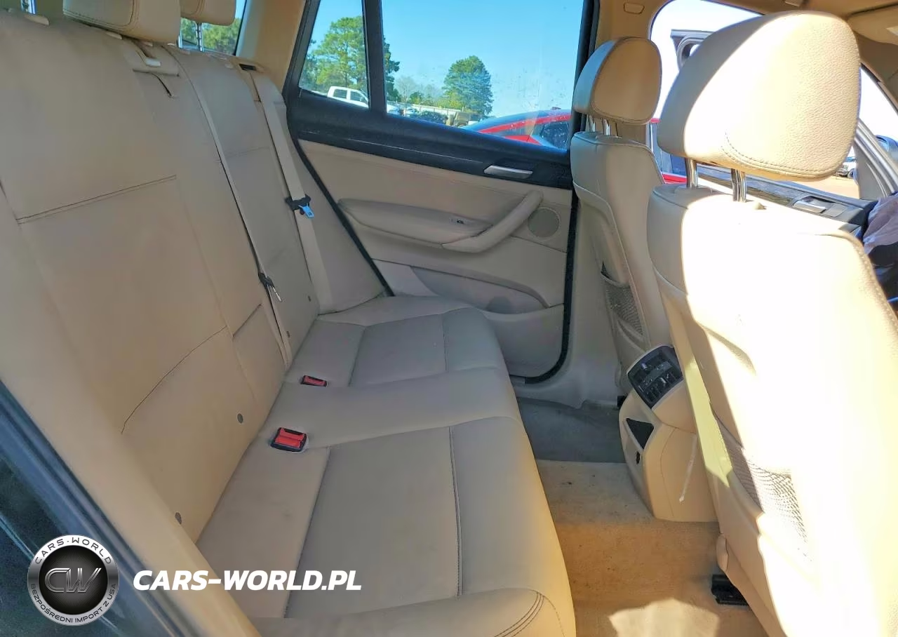2012 BMW X3 xDrive28I VIN:5UXWX5C50CL720409 - 10