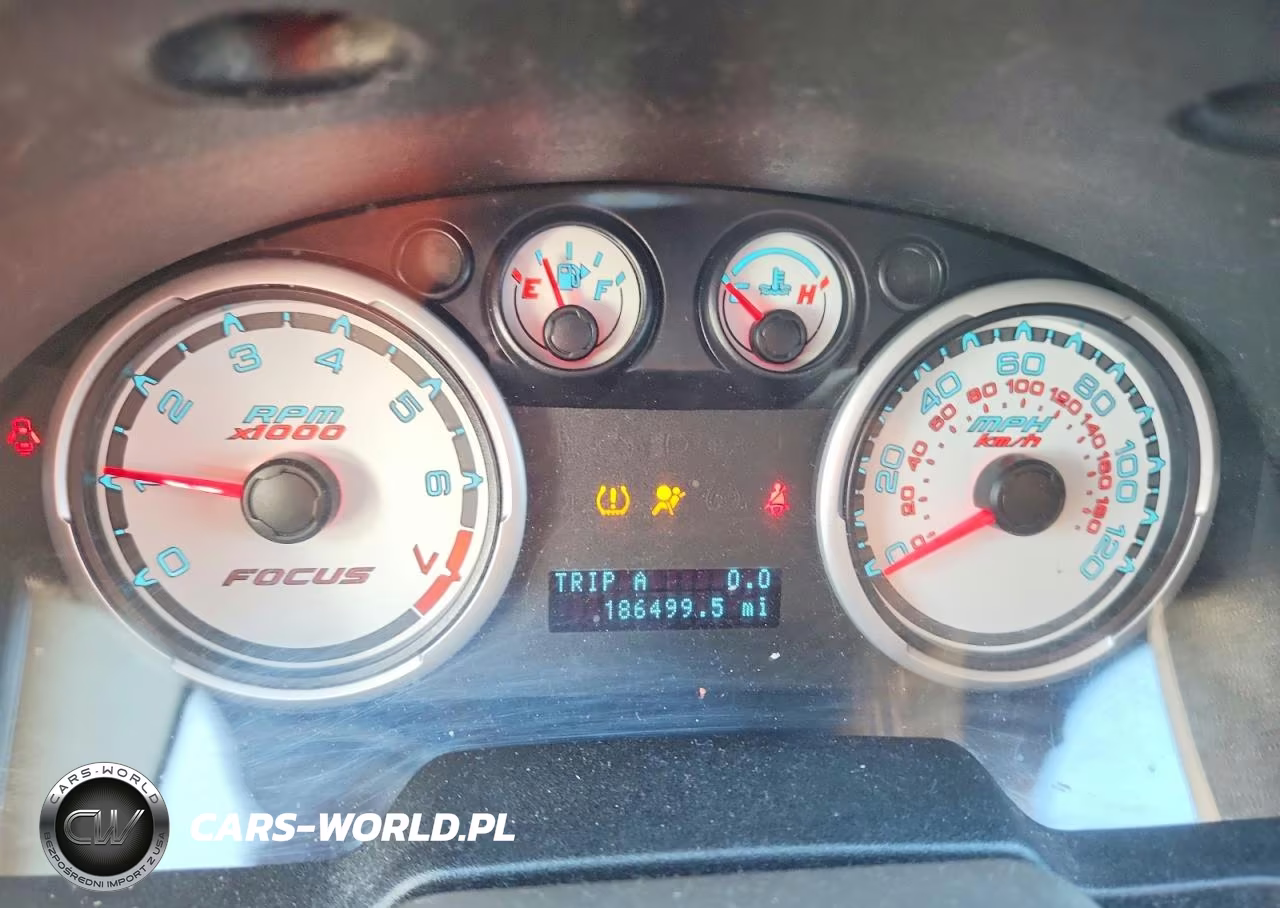 2011 Ford Focus Ses VIN:1FAHP3GN5BW179398 - 9
