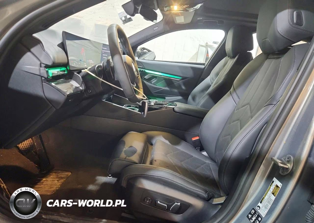2027 BMW 530 Xi VIN:WBA53FJ03VCY21272 - 7