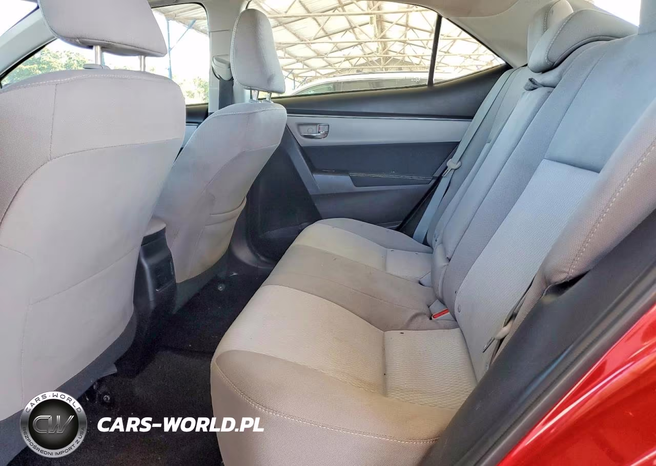 2016 Toyota Corolla Le VIN:5YFBURHE9GP558768 - 10