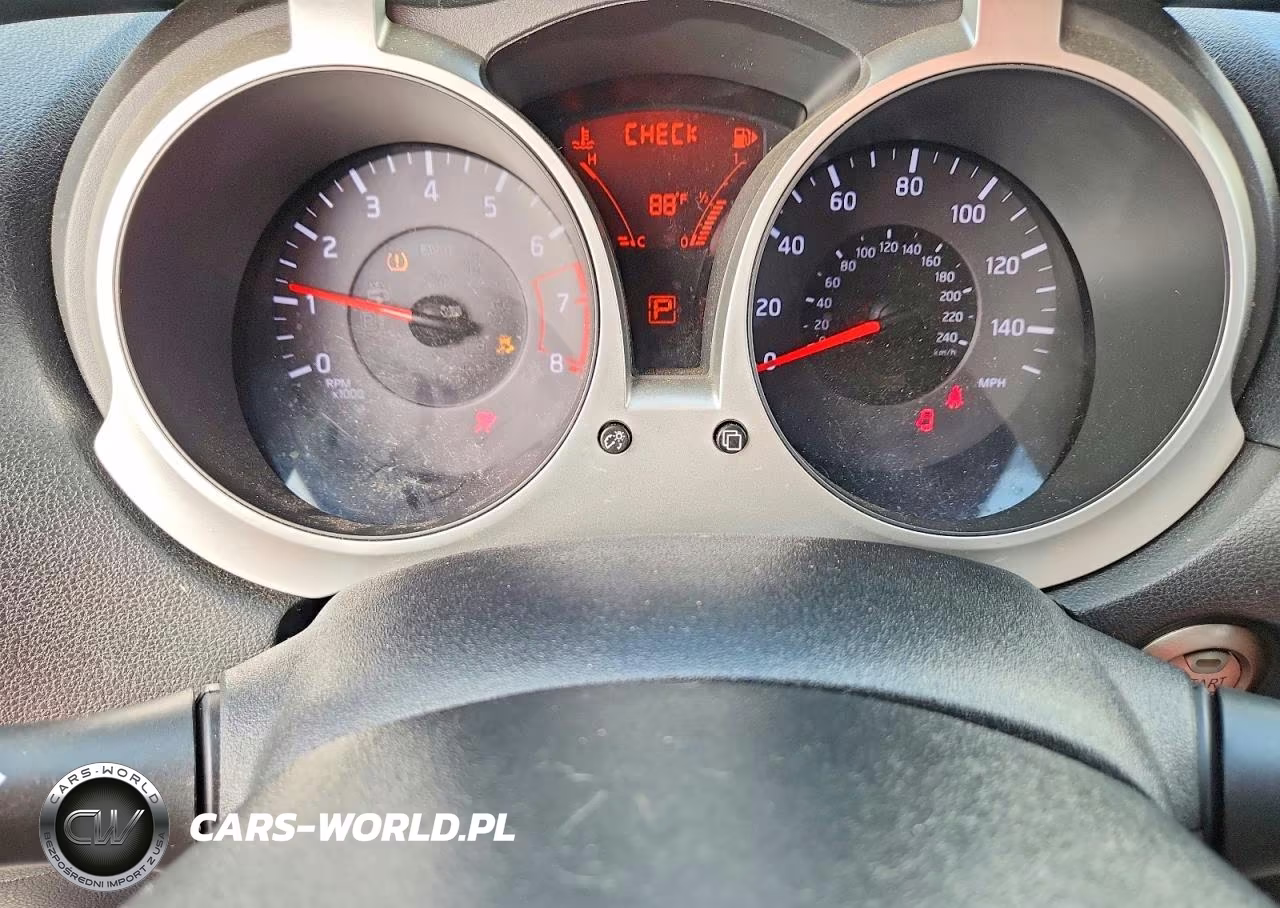 2012 Nissan Juke S VIN:JN8AF5MR2CT102576 - 9