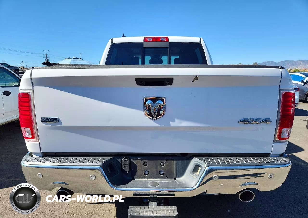 2018 Ram 1500 Laramie VIN:1C6RR7NM6JS256786 - 6