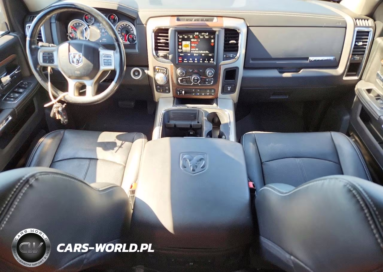 2018 Ram 1500 Laramie VIN:1C6RR7NM6JS256786 - 8