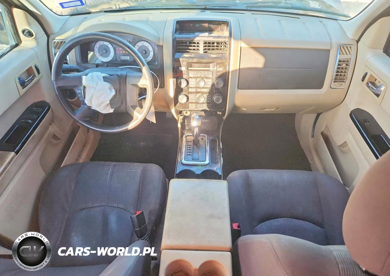 2008 Mazda Tribute I VIN:4F2CZ02Z08KM30139 - 8
