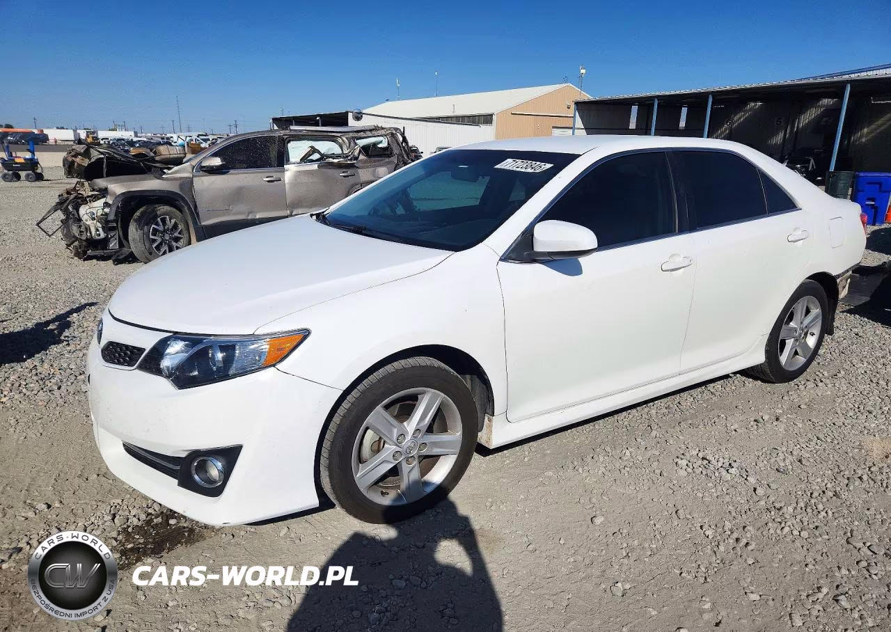 2014 Toyota Camry Se VIN:4T1BF1FK1EU774324 - 1