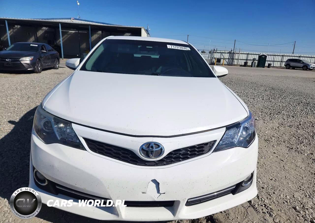 2014 Toyota Camry Se VIN:4T1BF1FK1EU774324 - 5