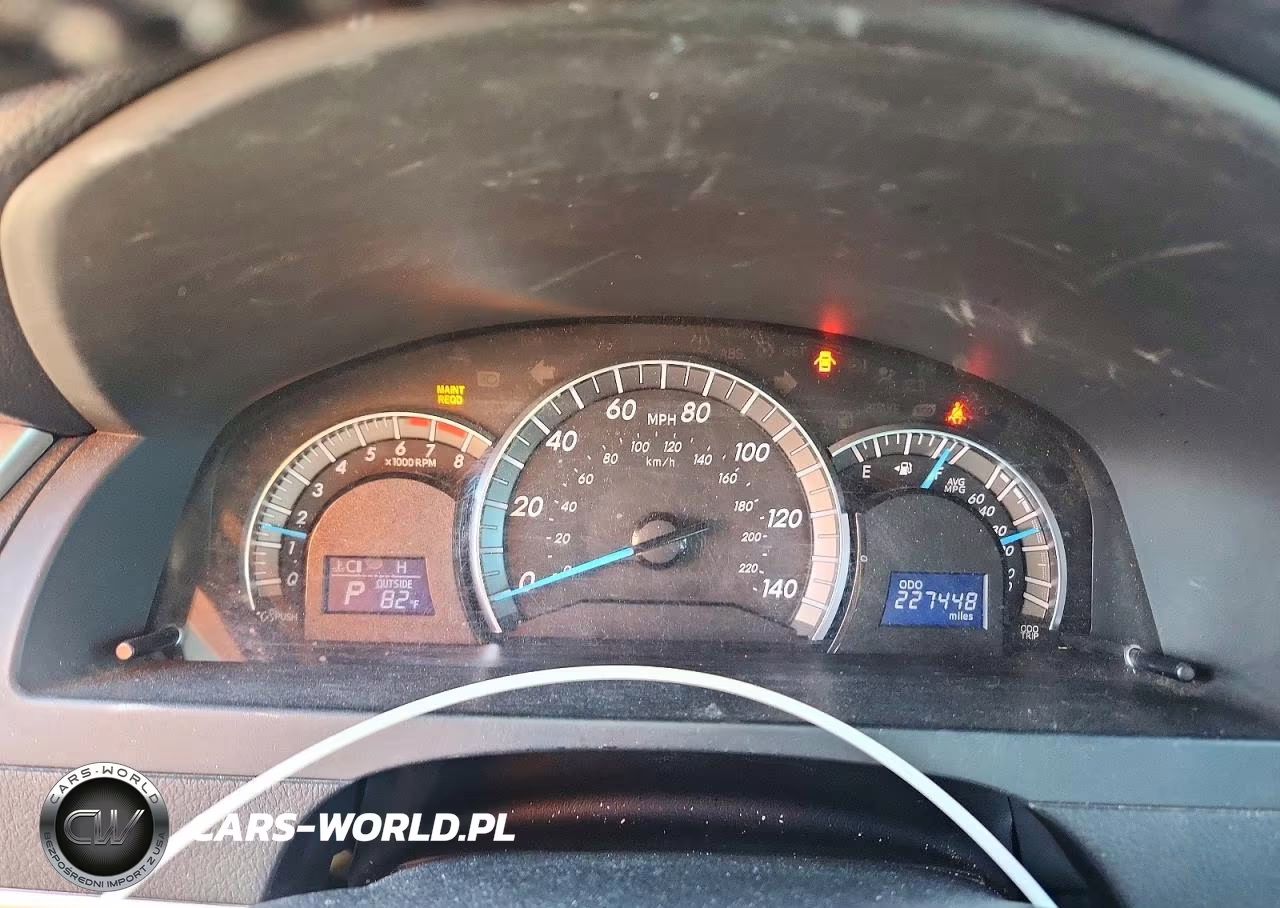 2014 Toyota Camry Se VIN:4T1BF1FK1EU774324 - 9